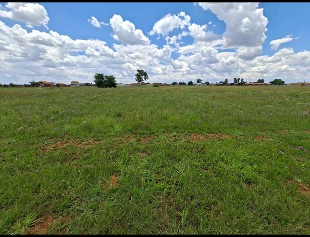 1,118M² VACANT LAND FOR SALE IN RIVERSDALE